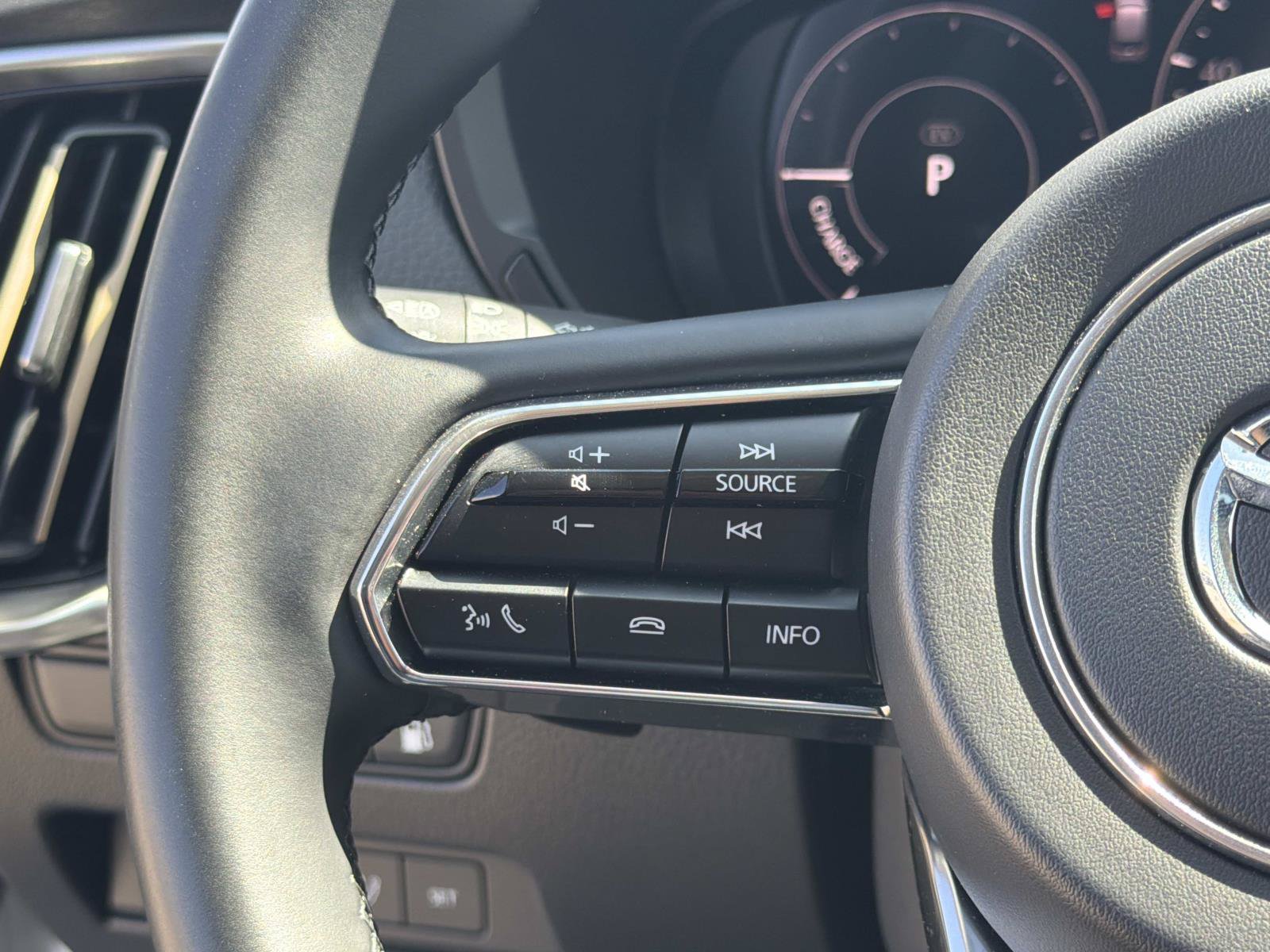 Used 2025 MAZDA CX-70 Plug-In Hybrid w/ Premium Pkg AWD/4WD image 9