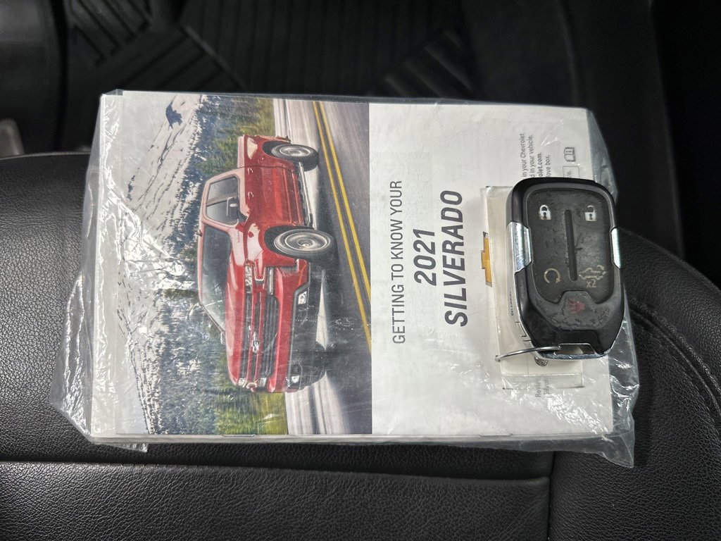 Used 2021 Chevrolet Silverado 1500 LT Trail Boss w/ Convenience Package II image 44