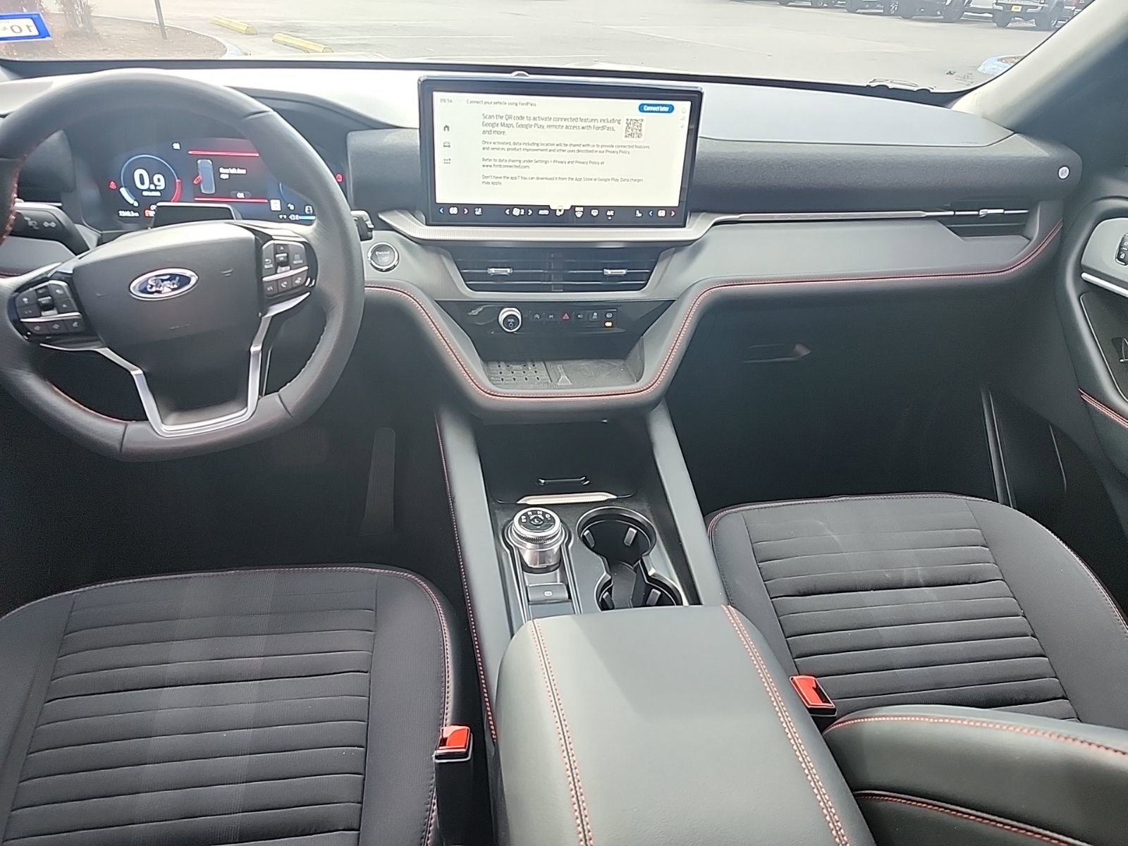 Used 2025 Ford Explorer ST-Line w/ Premium Package image 9