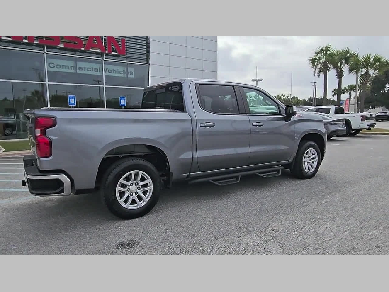 Used 2019 Chevrolet Silverado 1500 LT w/ All-Star Edition AWD/4WD image 37