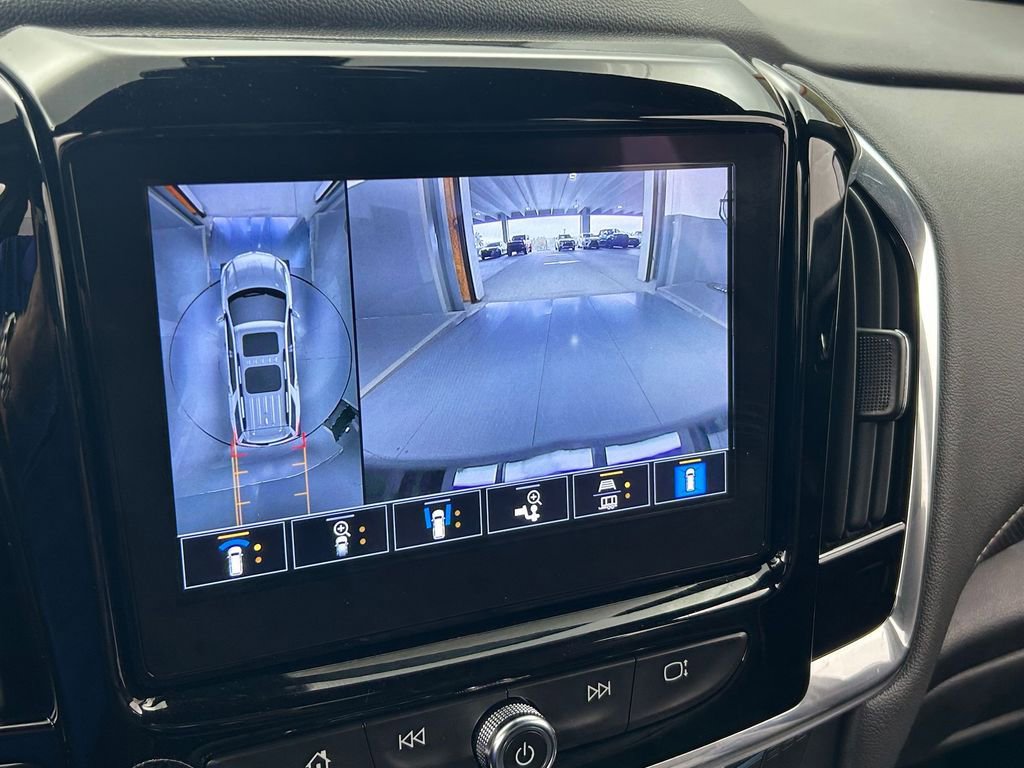 Used 2023 Chevrolet Traverse Premier w/ Redline Edition image 23