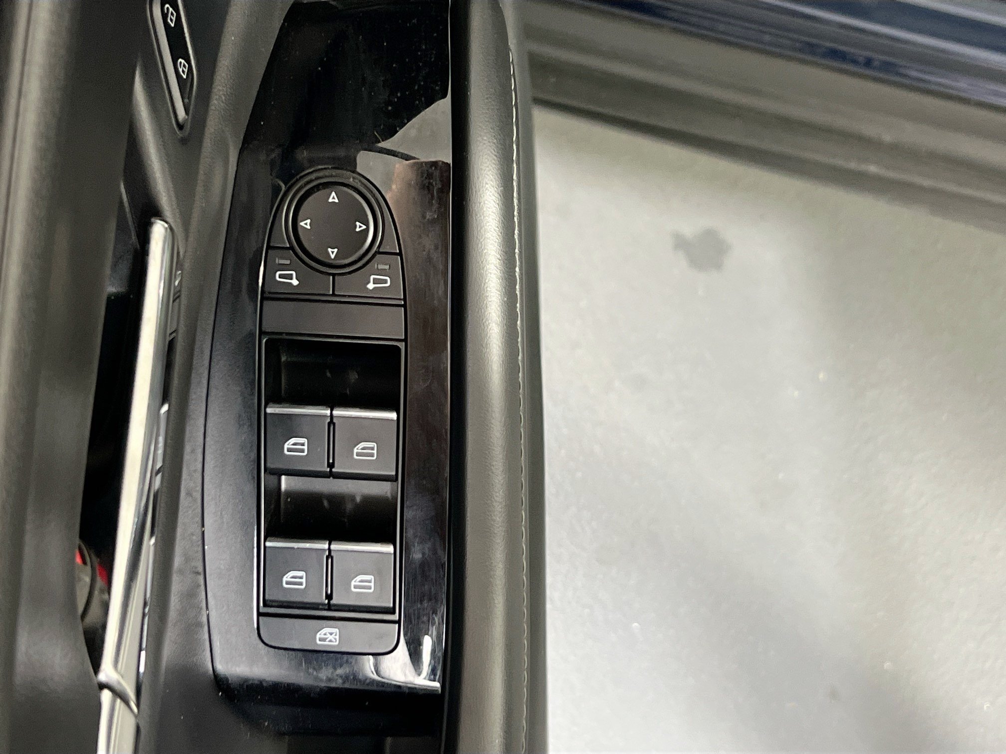 Used 2025 MAZDA CX-30 AWD 2.5 S w/ Preferred Package image 17