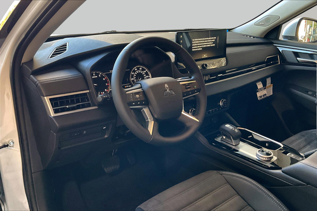 New 2026 Mitsubishi Outlander SE AWD/4WD image 6