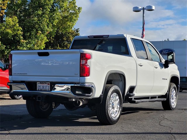 Used 2020 Chevrolet Silverado 2500 LT w/ Z71 Off-Road Package image 6