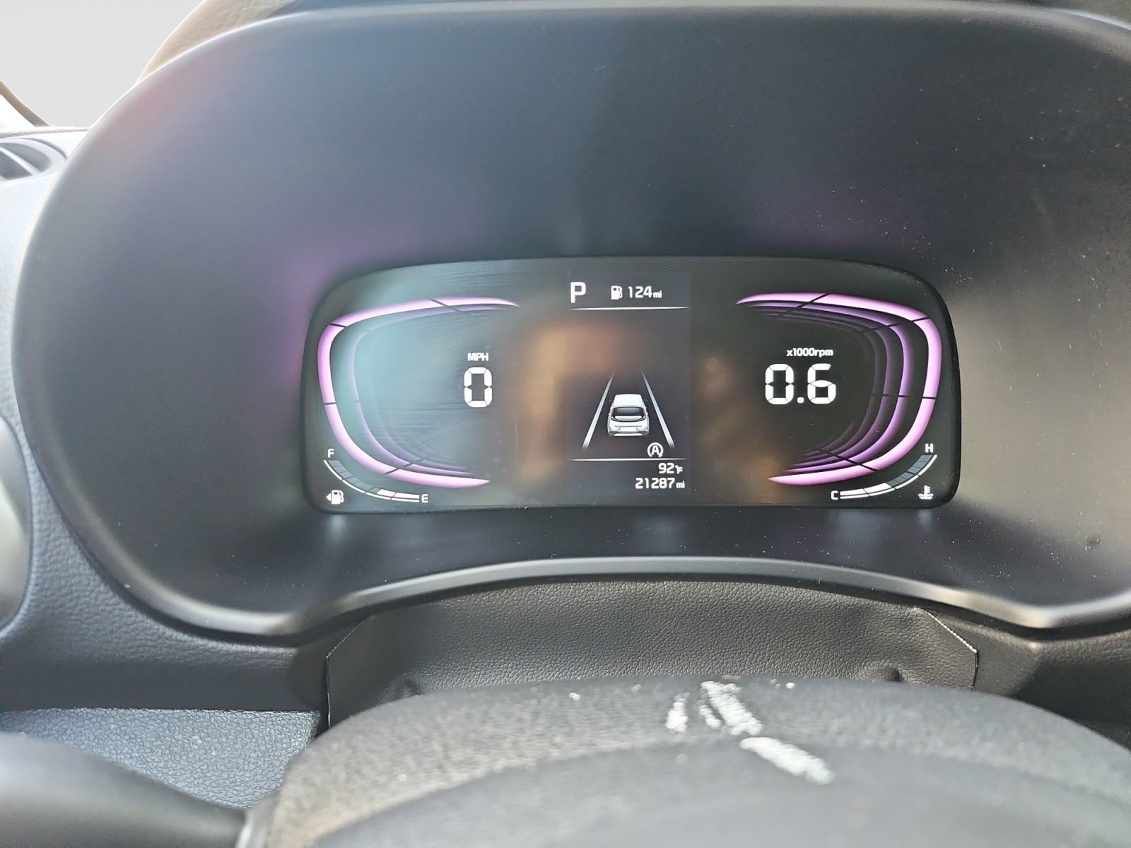 Used 2025 Kia Soul LX w/ LX Technology Package FWD image 26