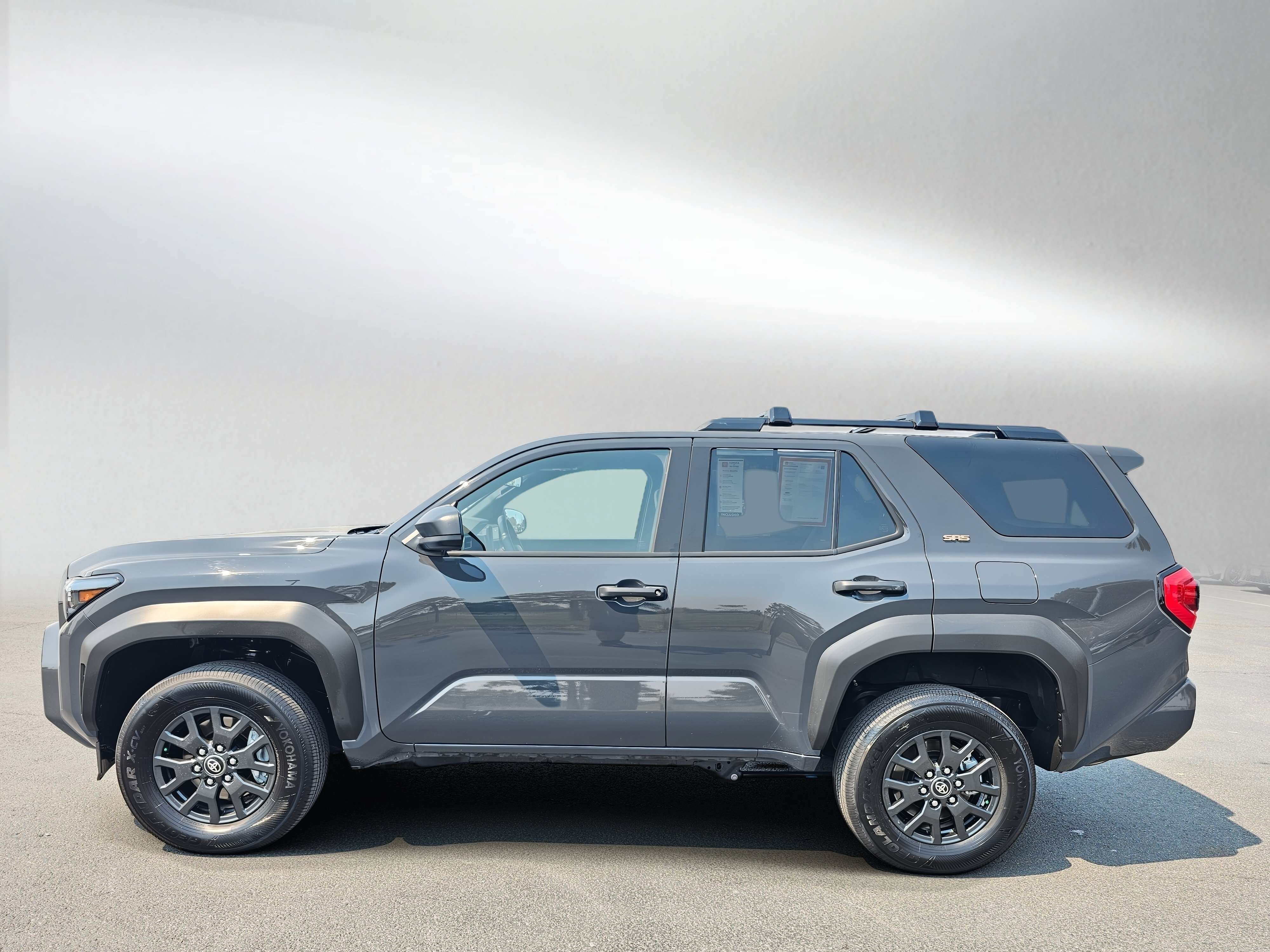 Used 2025 Toyota 4Runner SR5 AWD/4WD image 2