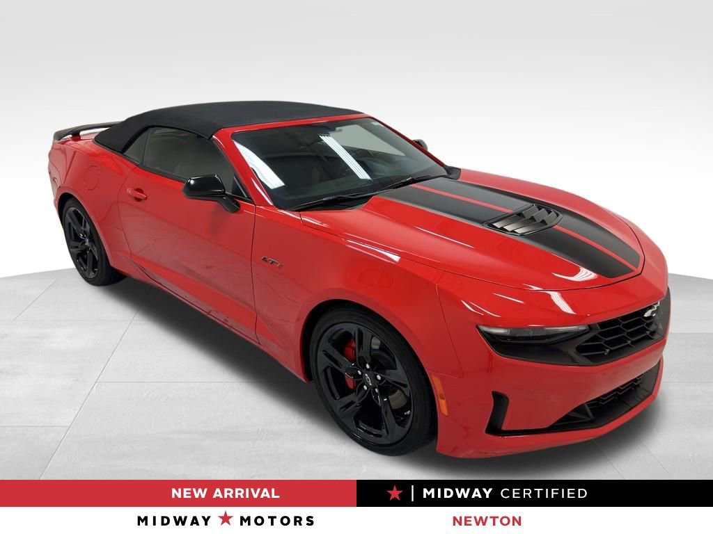 Used 2021 Chevrolet Camaro LT w/ Technology Package RWD image 1