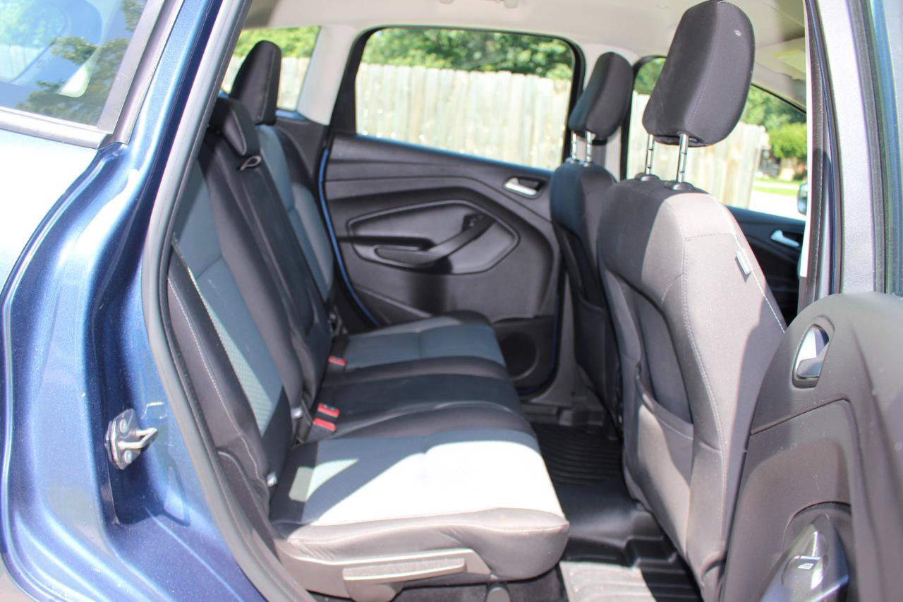 Used 2018 Ford C-MAX SE w/ Cold Weather Package FWD image 33