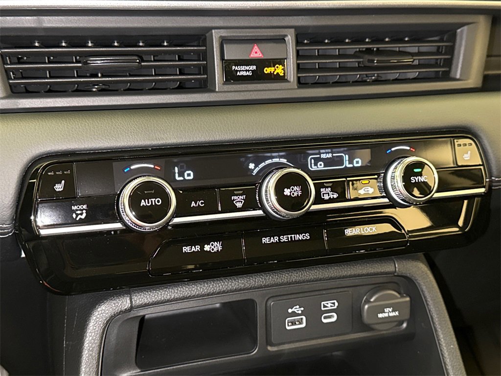 New 2025 Honda Pilot EX-L image 28