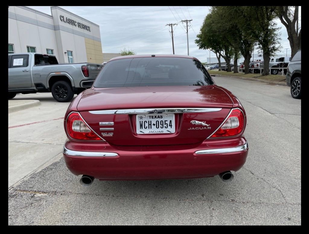 Used 2006 Jaguar XJ8 image 3