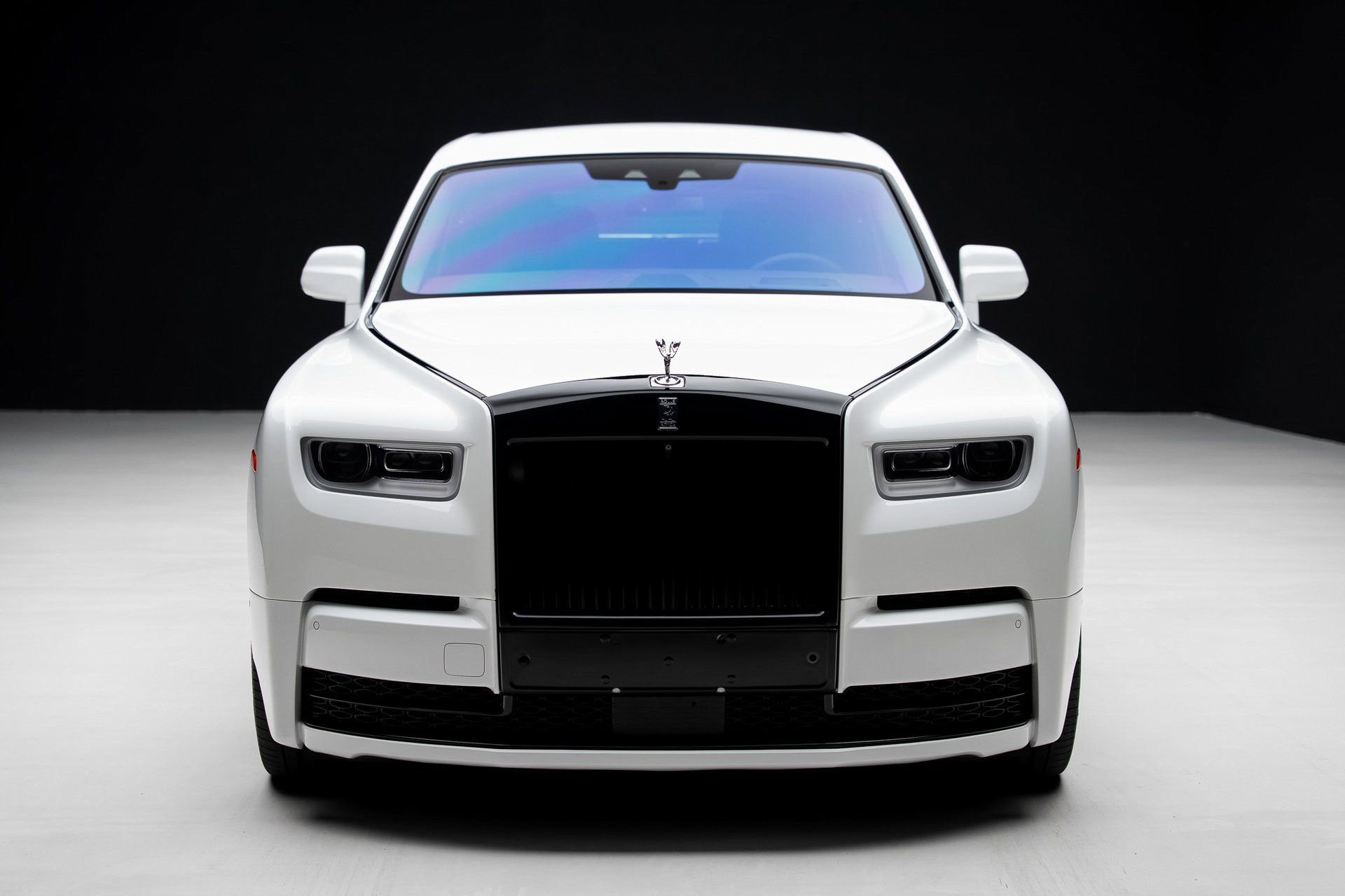 Used 2018 Rolls-Royce Phantom Sedan image 8
