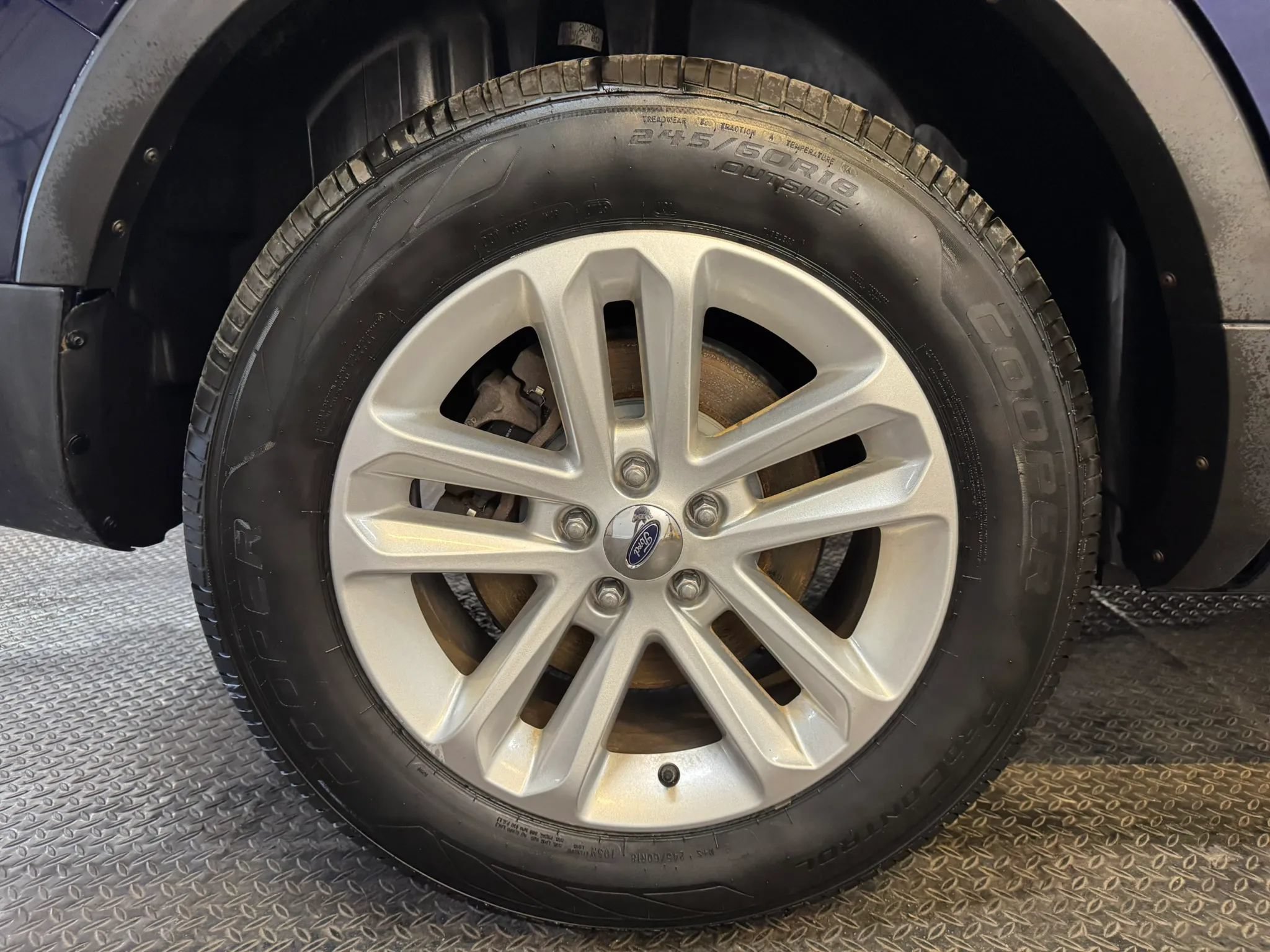 Used 2011 Ford Explorer XLT w/ 202A Rapid Spec Order Code FWD image 35