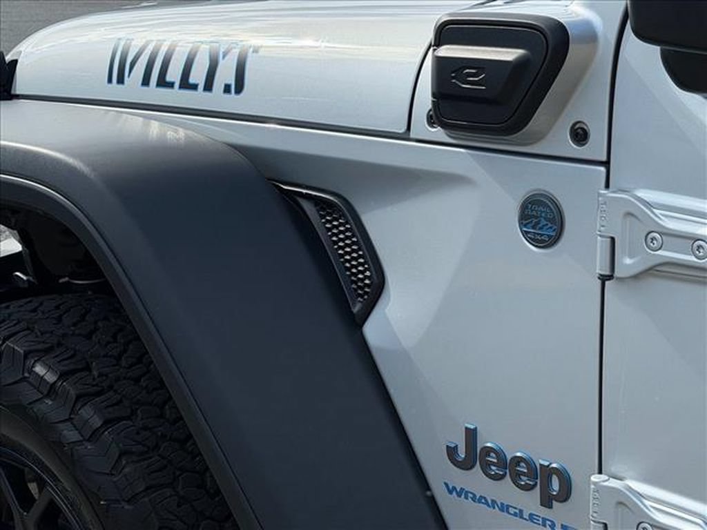 Used 2024 Jeep Wrangler Unlimited AWD/4WD image 35