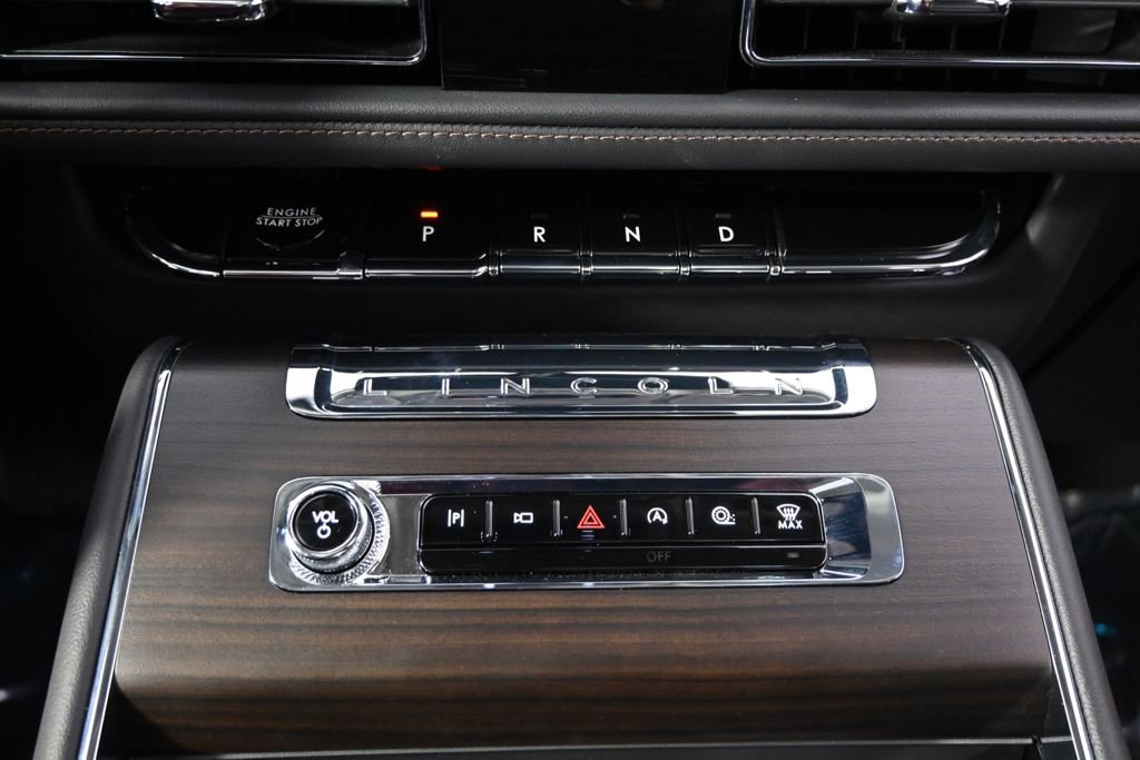 New 2026 Lincoln Aviator Reserve image 32
