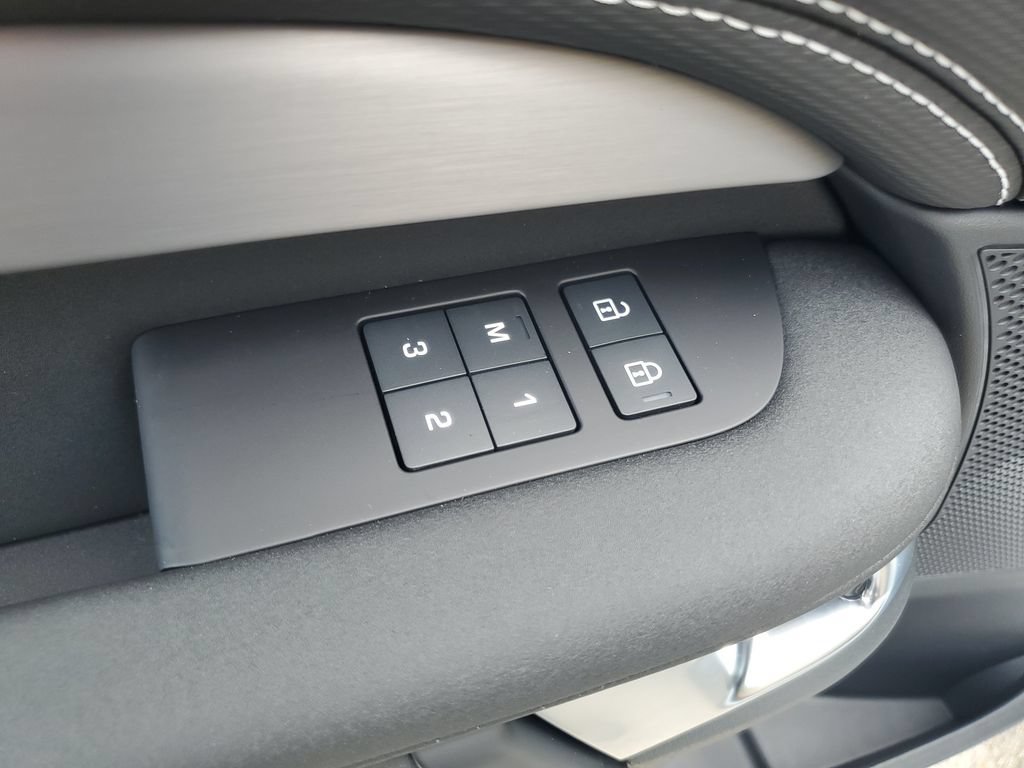 New 2026 Land Rover Discovery Dynamic SE AWD/4WD image 10