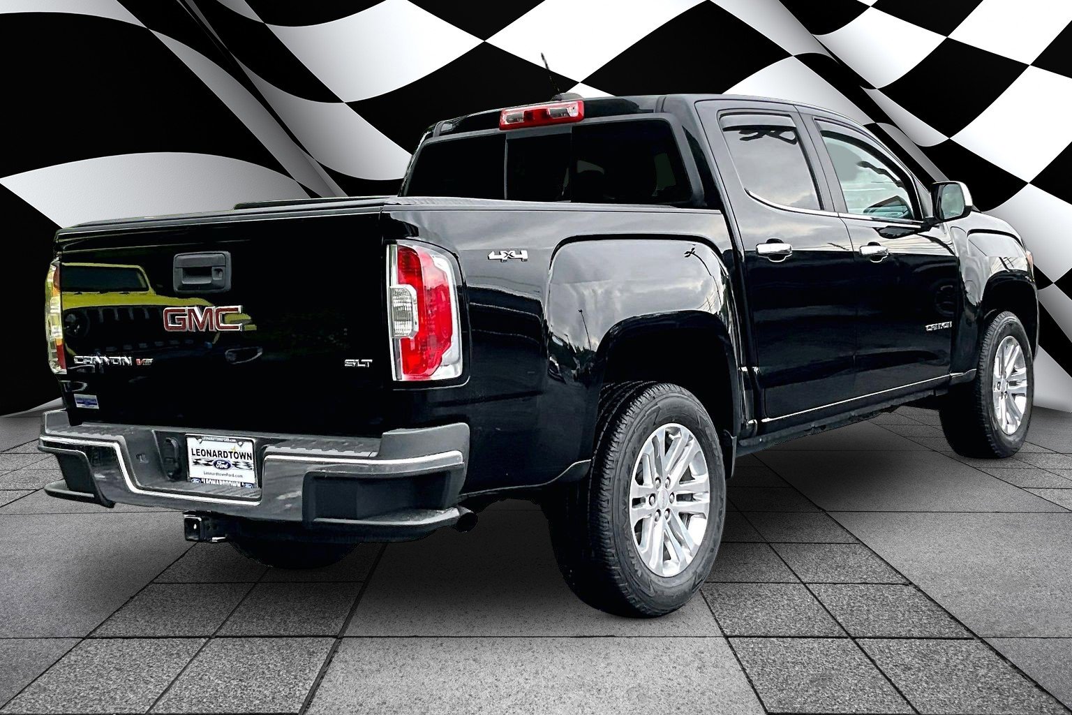 Used 2018 GMC Canyon SLT w/ Driver Alert Package AWD/4WD image 2