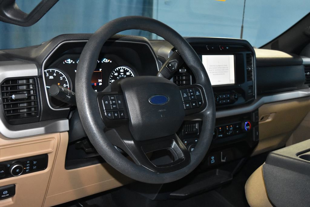 Used 2023 Ford F150 XLT image 2