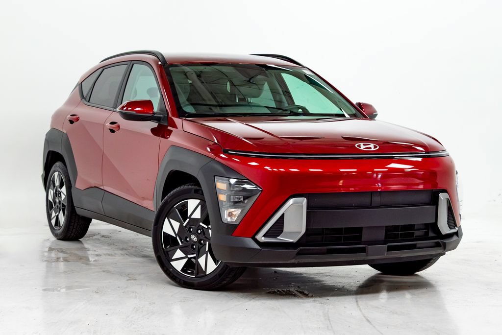 Used 2025 Hyundai Kona SEL FWD image 6