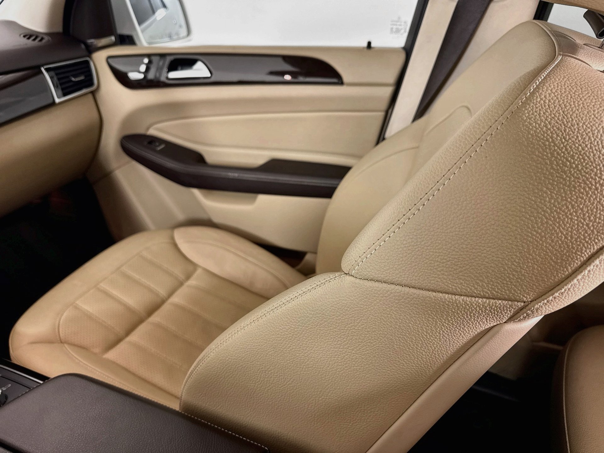 Used 2017 Mercedes-Benz GLE 350 image 26