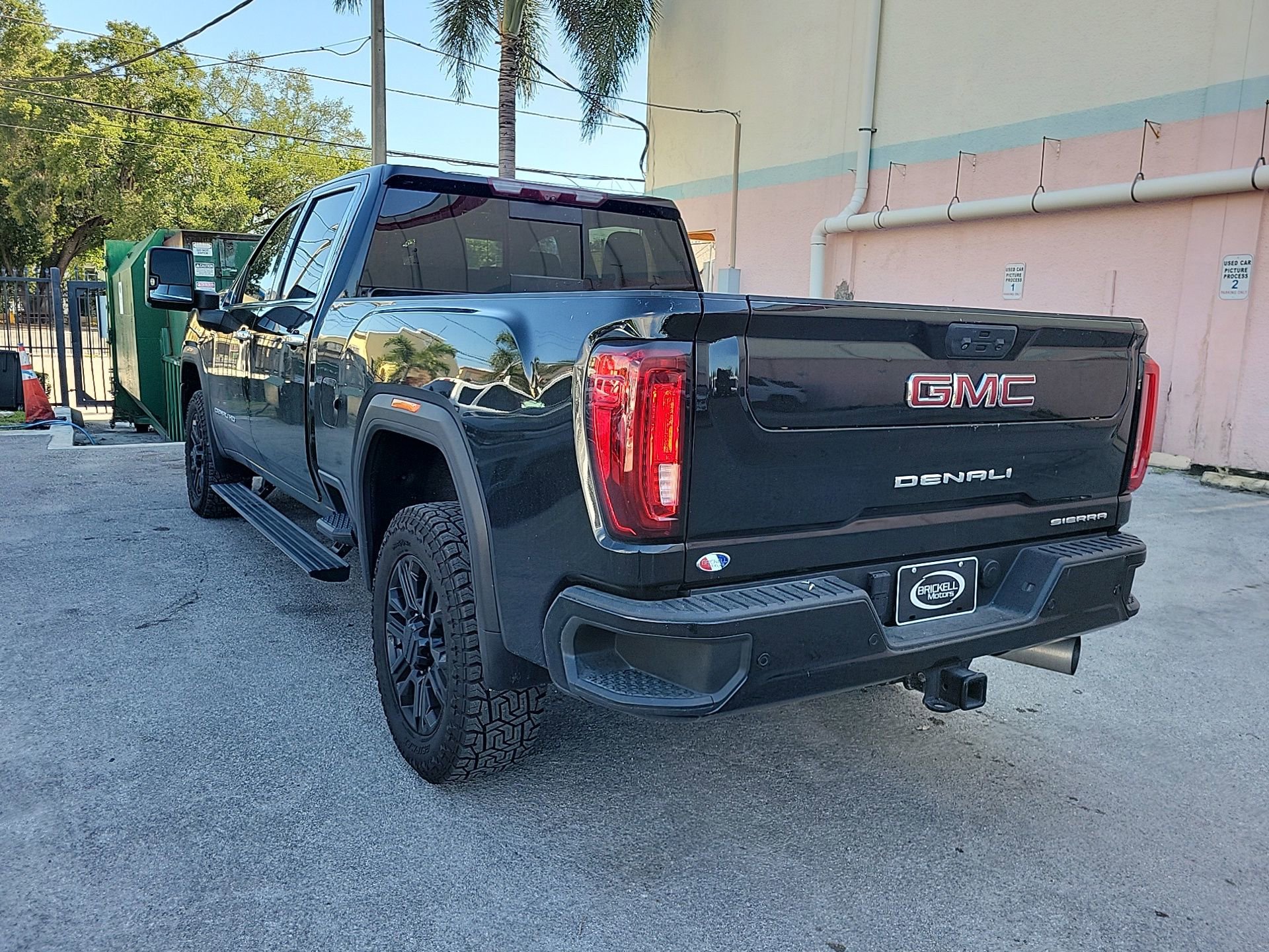 Used 2022 GMC Sierra 2500 Denali w/ Denali Black Diamond Edition AWD/4WD image 11