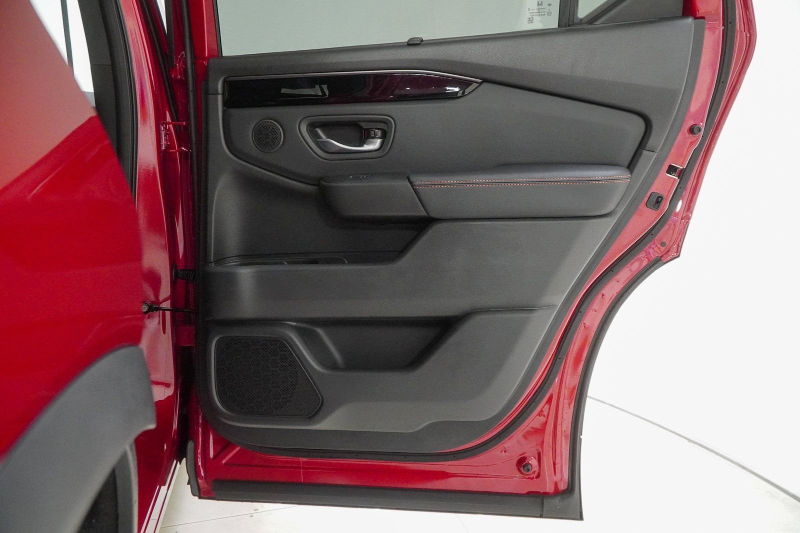 New 2025 Honda Pilot TrailSport image 37
