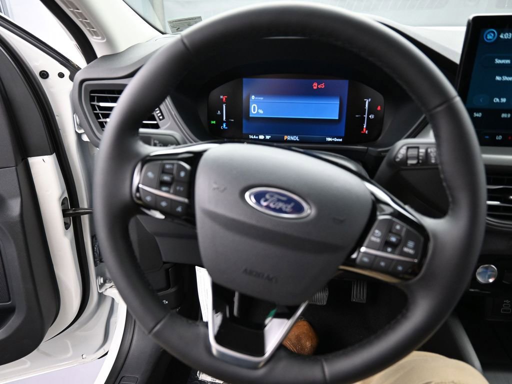 New 2025 Ford Escape SE image 12