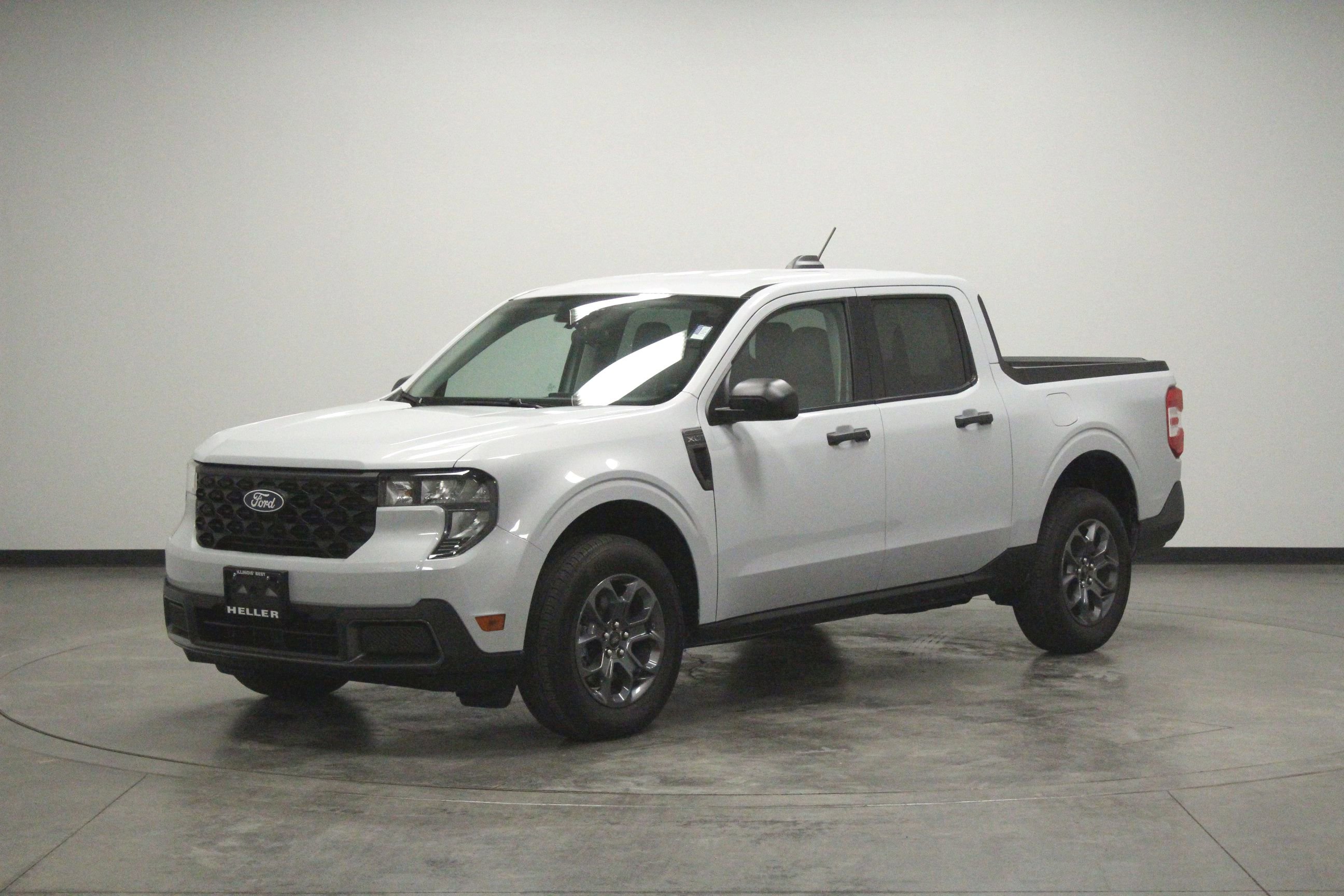Used 2025 Ford Maverick XLT FWD image 4
