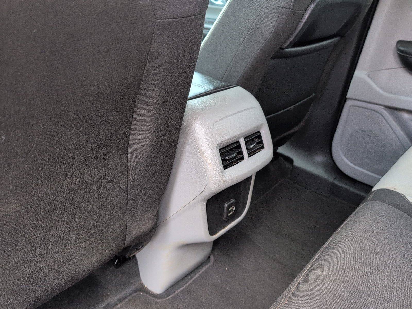 Used 2024 GMC Terrain SLE FWD image 32