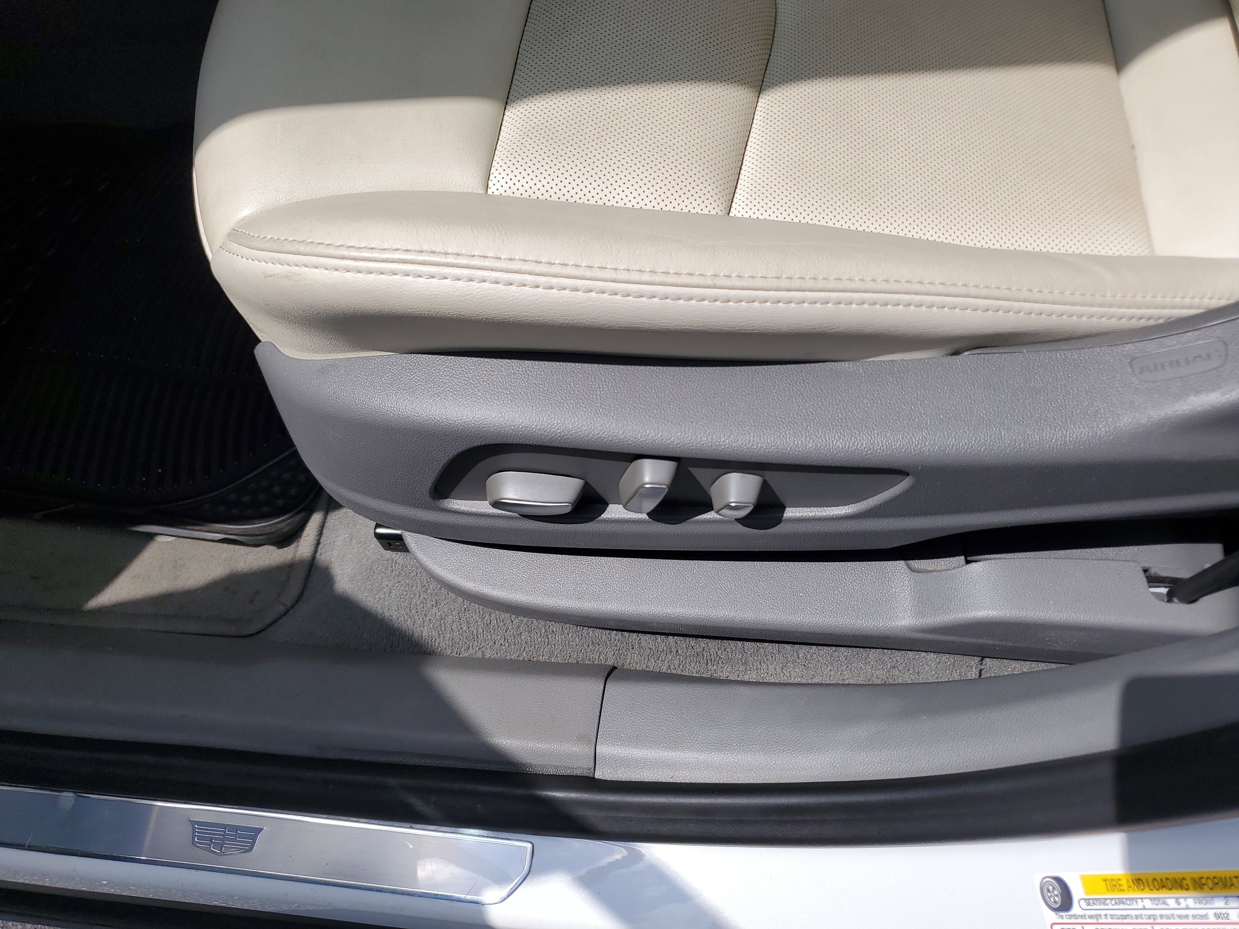 Used 2021 Cadillac XT6 Premium Luxury w/ LPO, Floor Liner Package image 16