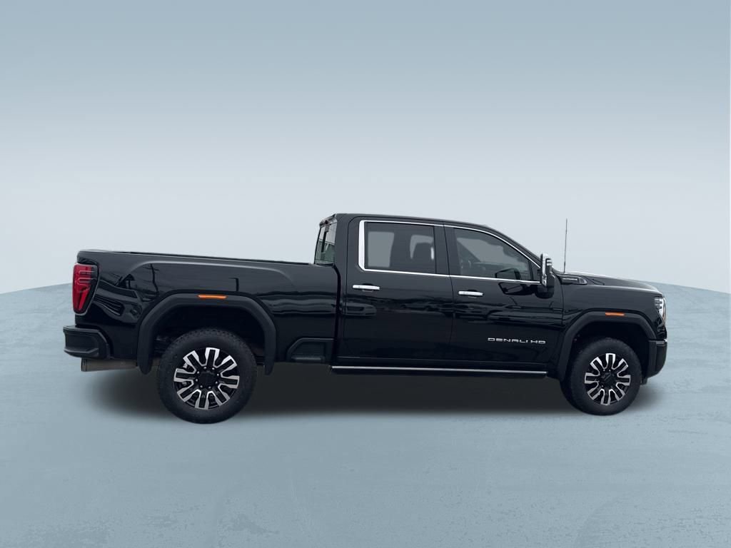 Used 2025 GMC Sierra 2500 Denali Ultimate image 9