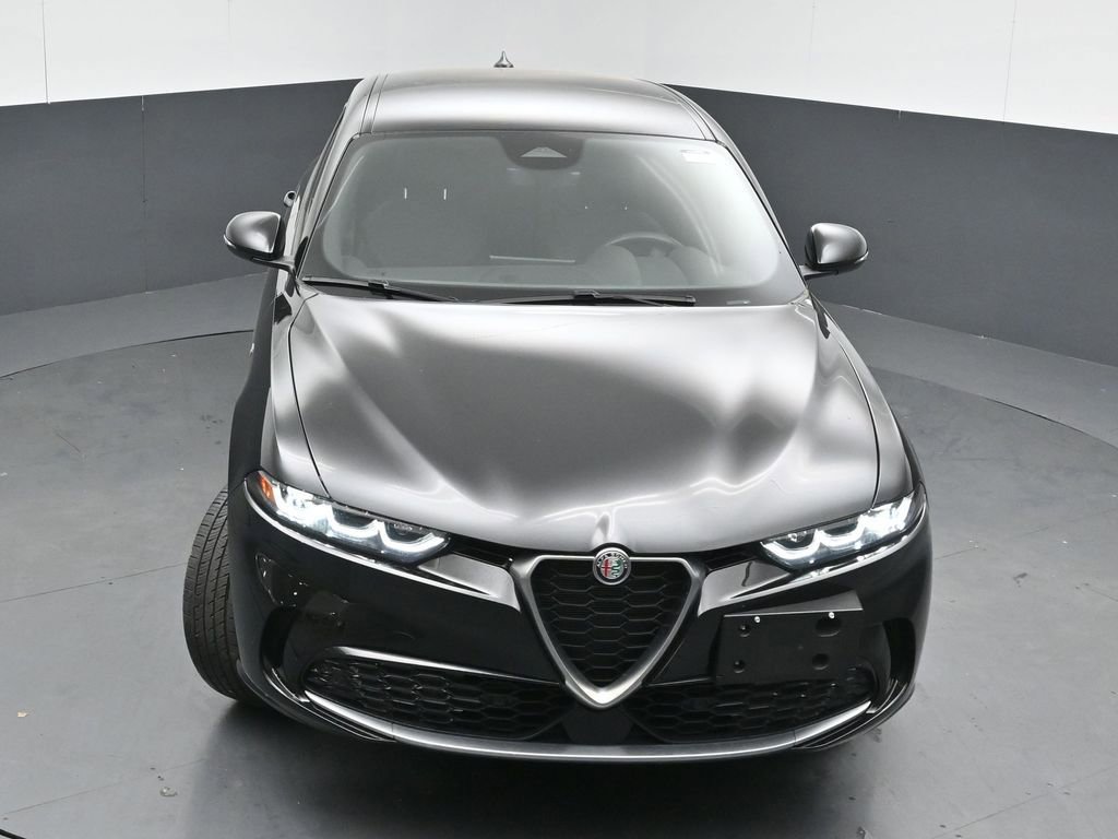 Used 2024 Alfa Romeo Tonale Ti w/ Premium Interior Package image 40