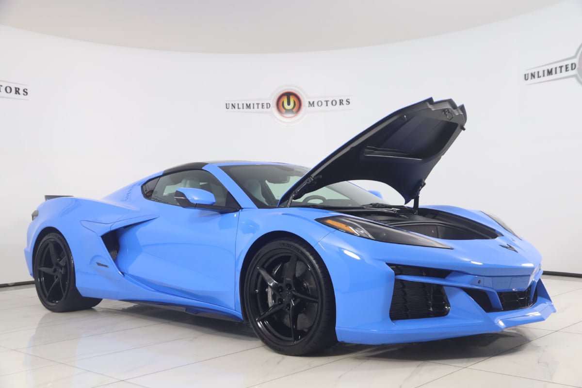 Used 2025 Chevrolet Corvette E-Ray AWD/4WD image 26