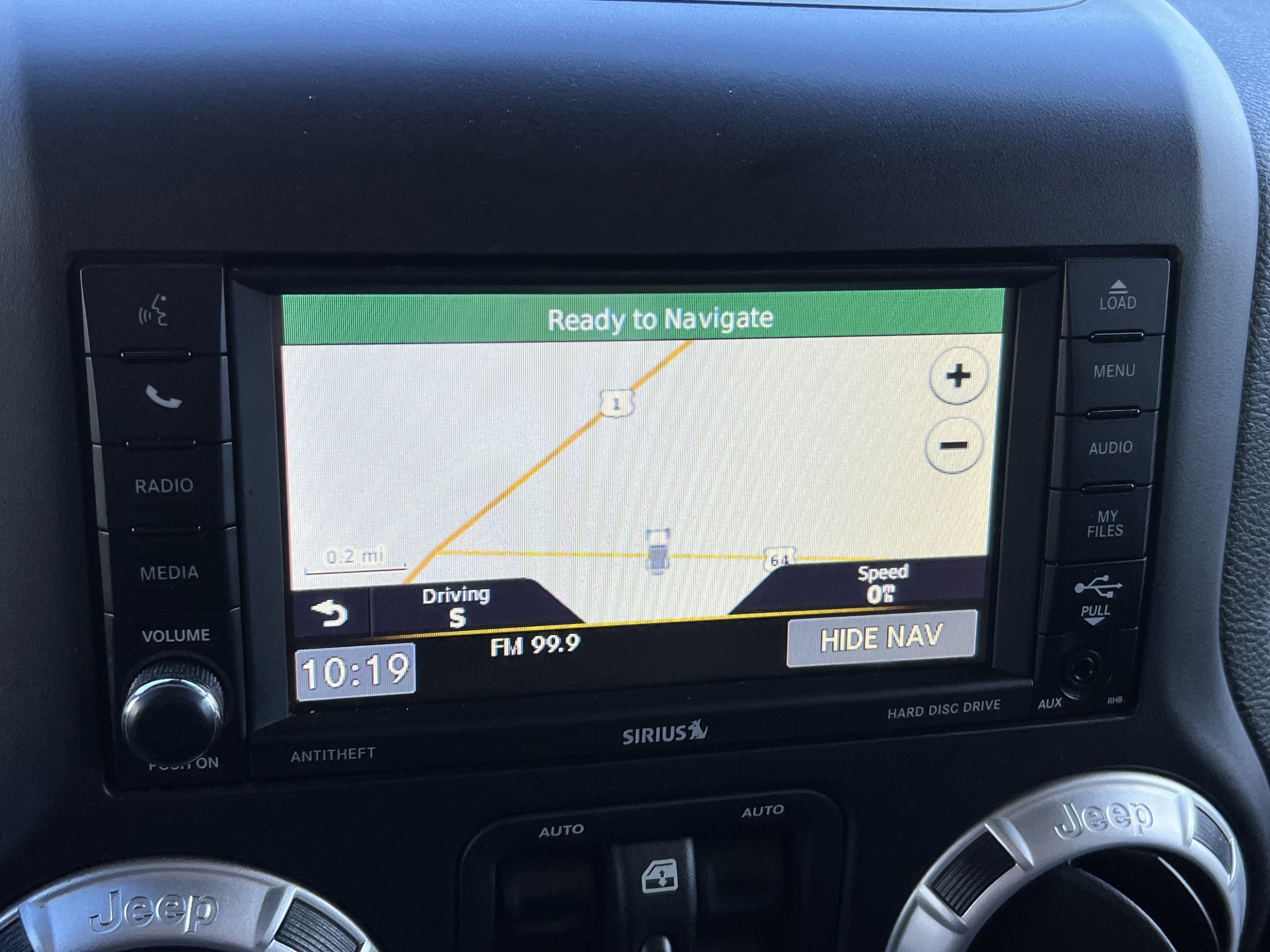 Used 2016 Jeep Wrangler Unlimited Rubicon w/ Connectivity Group image 12