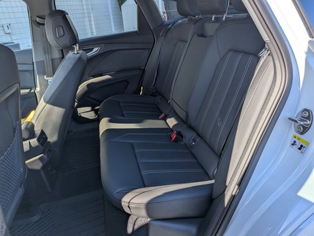 Used 2024 Audi Q4 e-tron Prestige AWD/4WD image 19