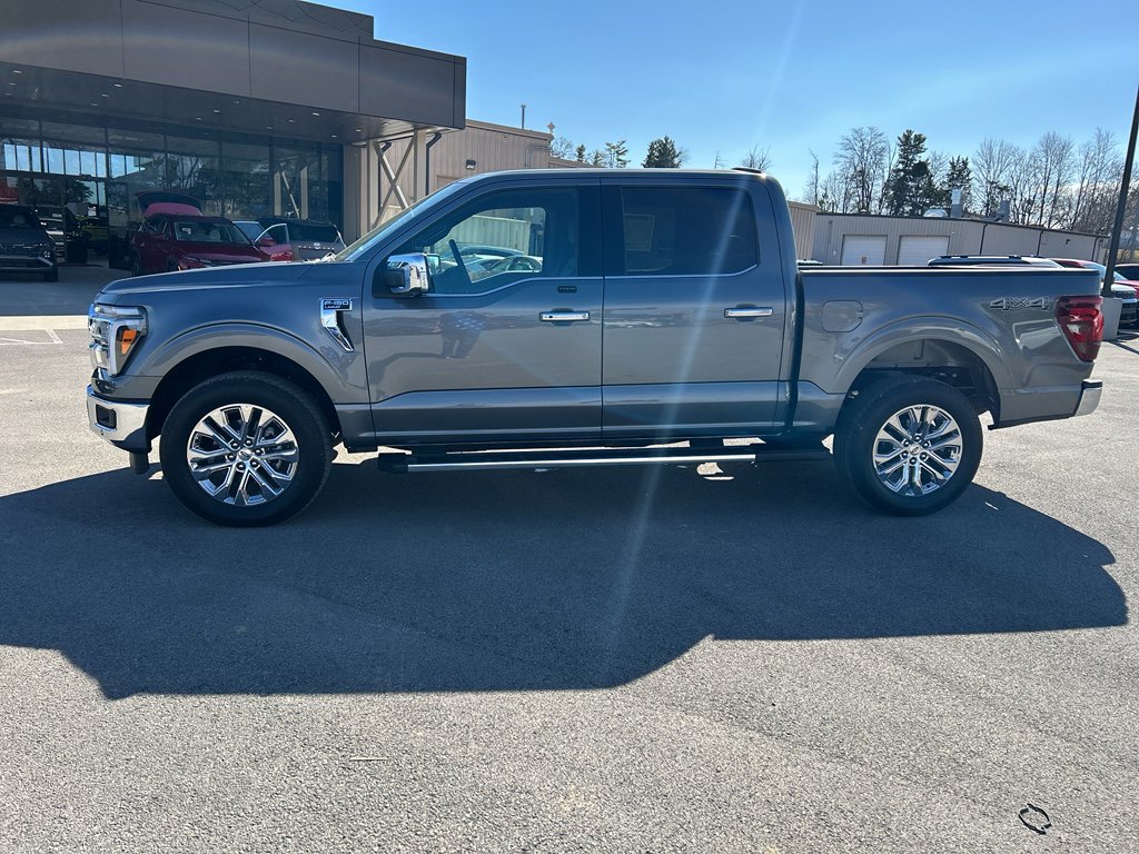 Used 2025 Ford F150 Lariat w/ Equipment Group 502A High image 4
