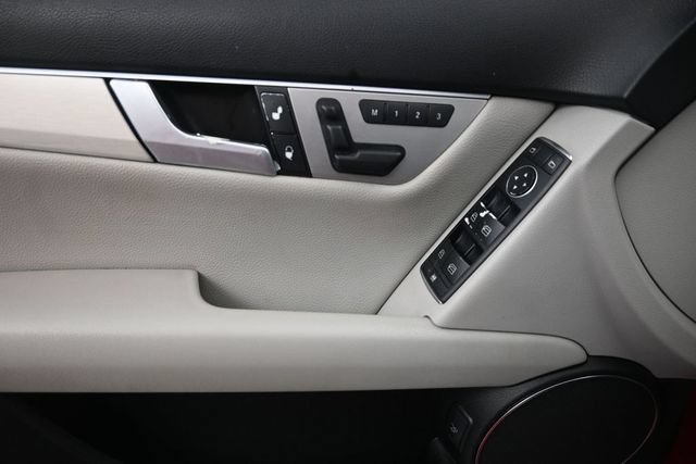 Used 2014 Mercedes-Benz C 250 Sedan image 25