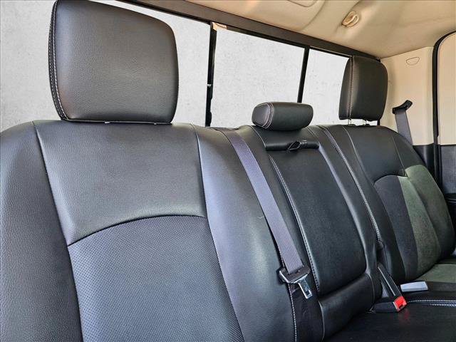 Used 2014 RAM 2500 Laramie w/ Protection Group AWD/4WD image 12