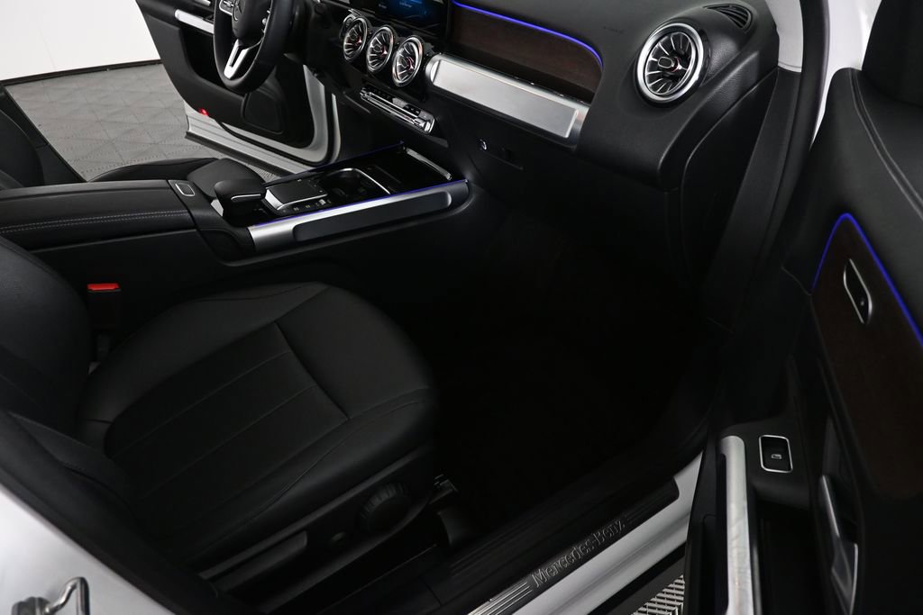 Used 2022 Mercedes-Benz GLB 250 image 23