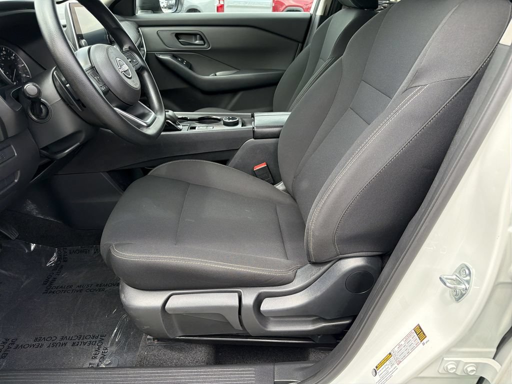 Used 2024 Nissan Rogue S AWD/4WD image 17