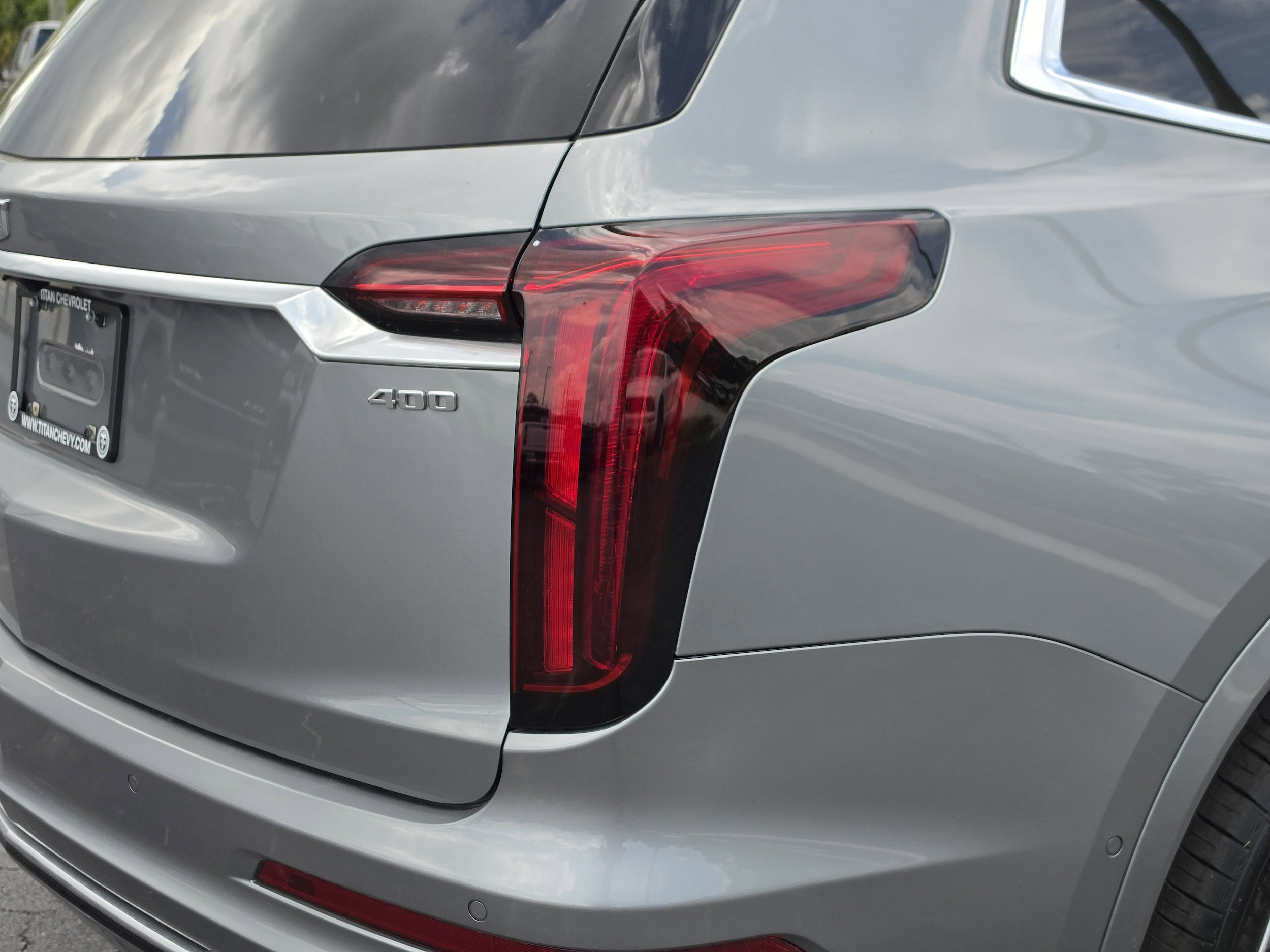 Used 2023 Cadillac XT6 Premium Luxury w/ Platinum Package AWD/4WD image 11