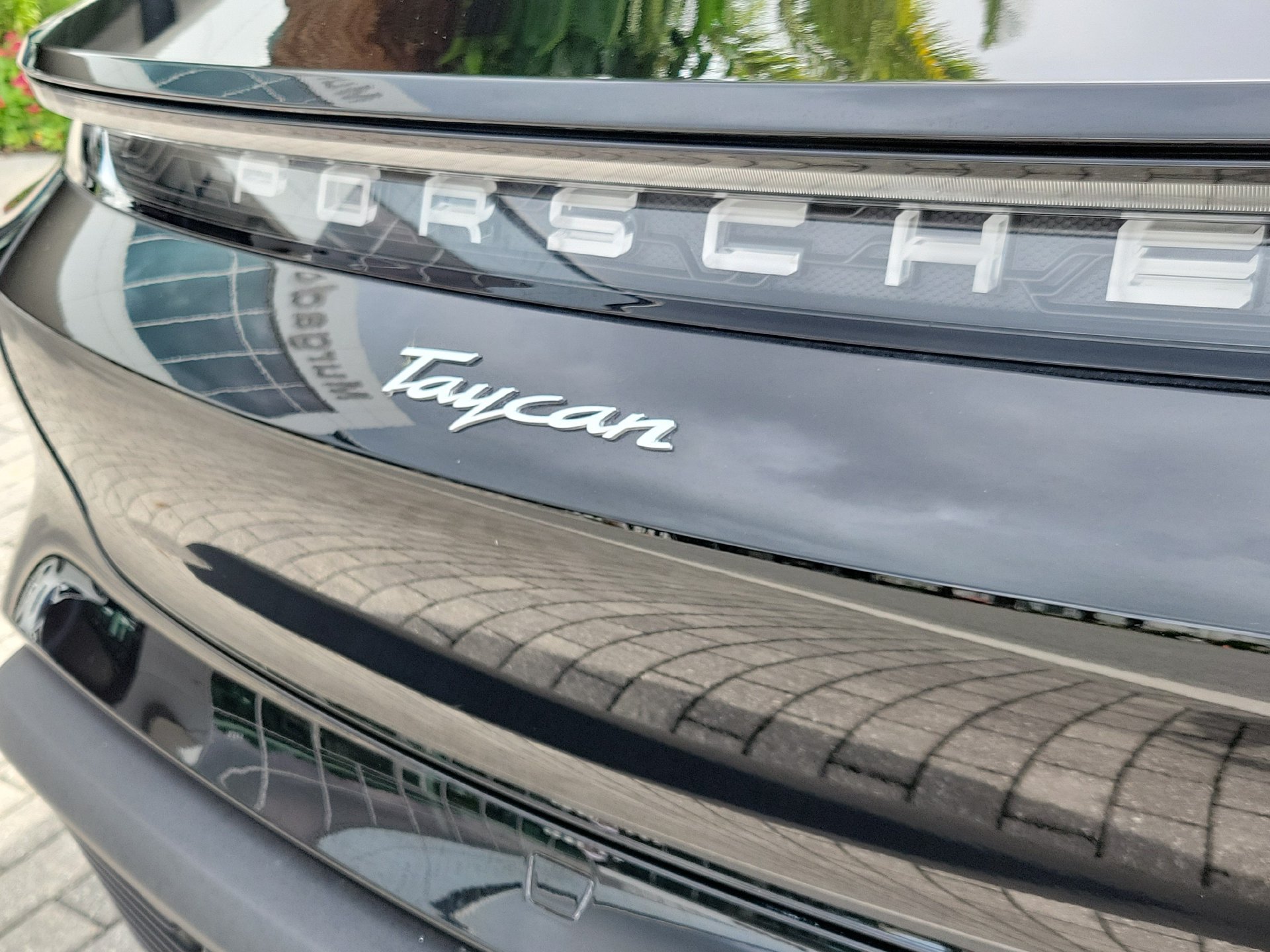 Used 2024 Porsche Taycan RWD image 11