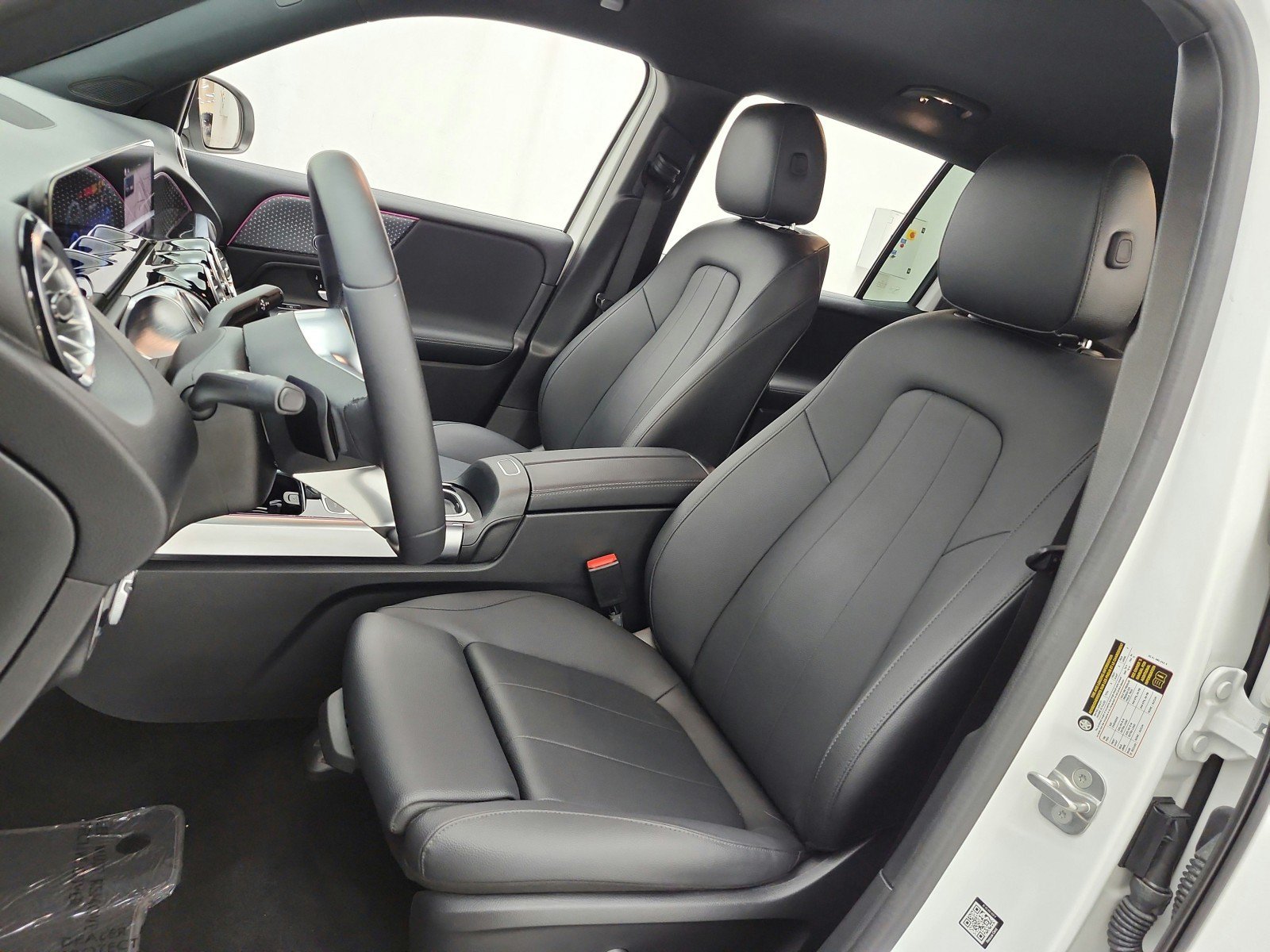 Certified 2025 Mercedes-Benz EQB 250+ image 10