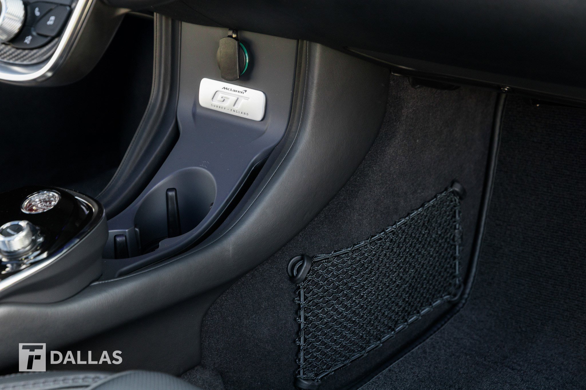 Used 2023 McLaren GT image 32