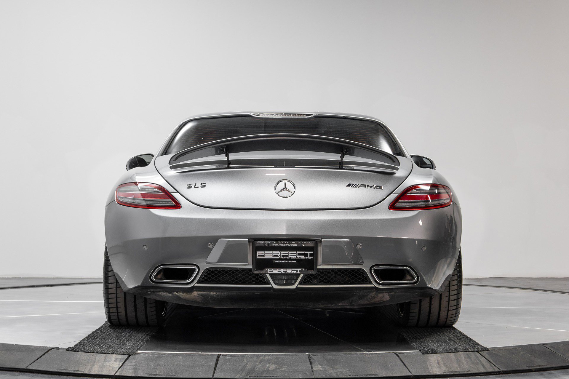 Used 2012 Mercedes-Benz SLS AMG Coupe image 45