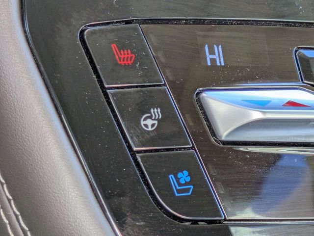 Certified 2021 Ford Explorer Platinum w/ Equipment Group 601A image 24