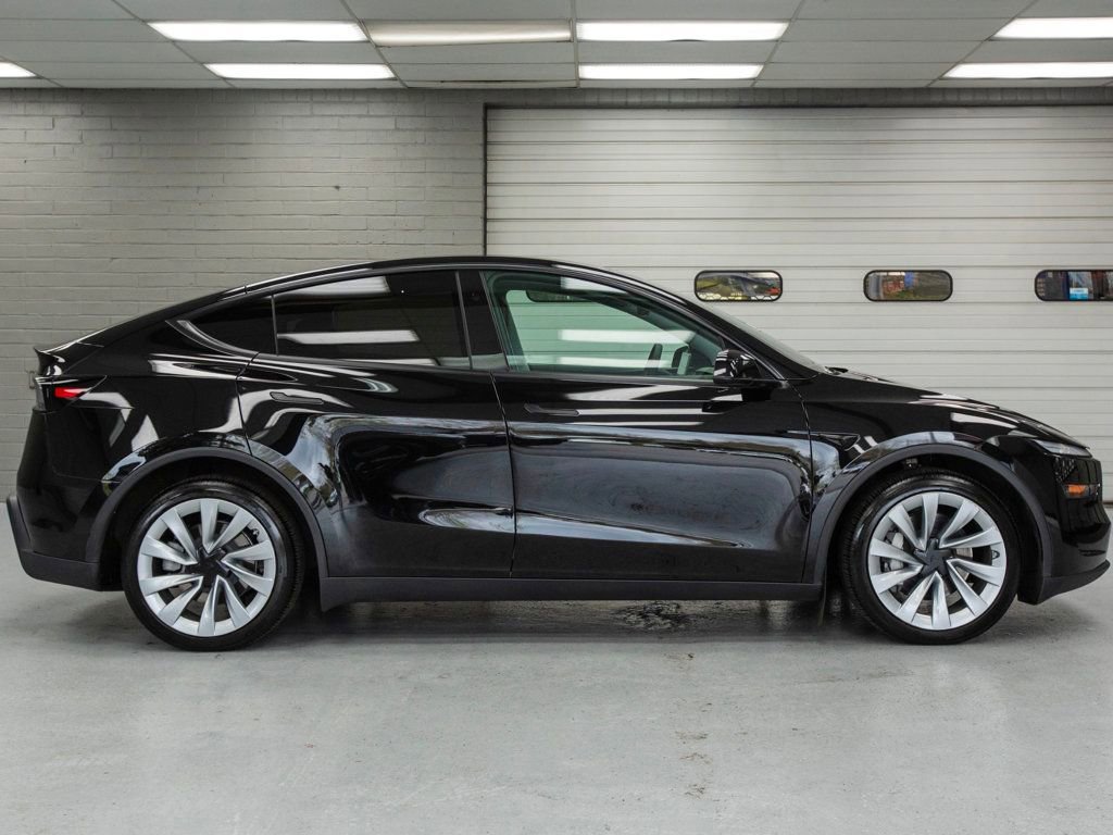 Used 2026 Tesla Model Y Long Range AWD/4WD image 5