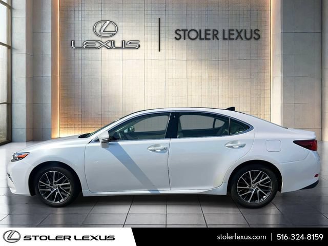 Used 2017 Lexus ES 350 w/ Luxury Package FWD image 3