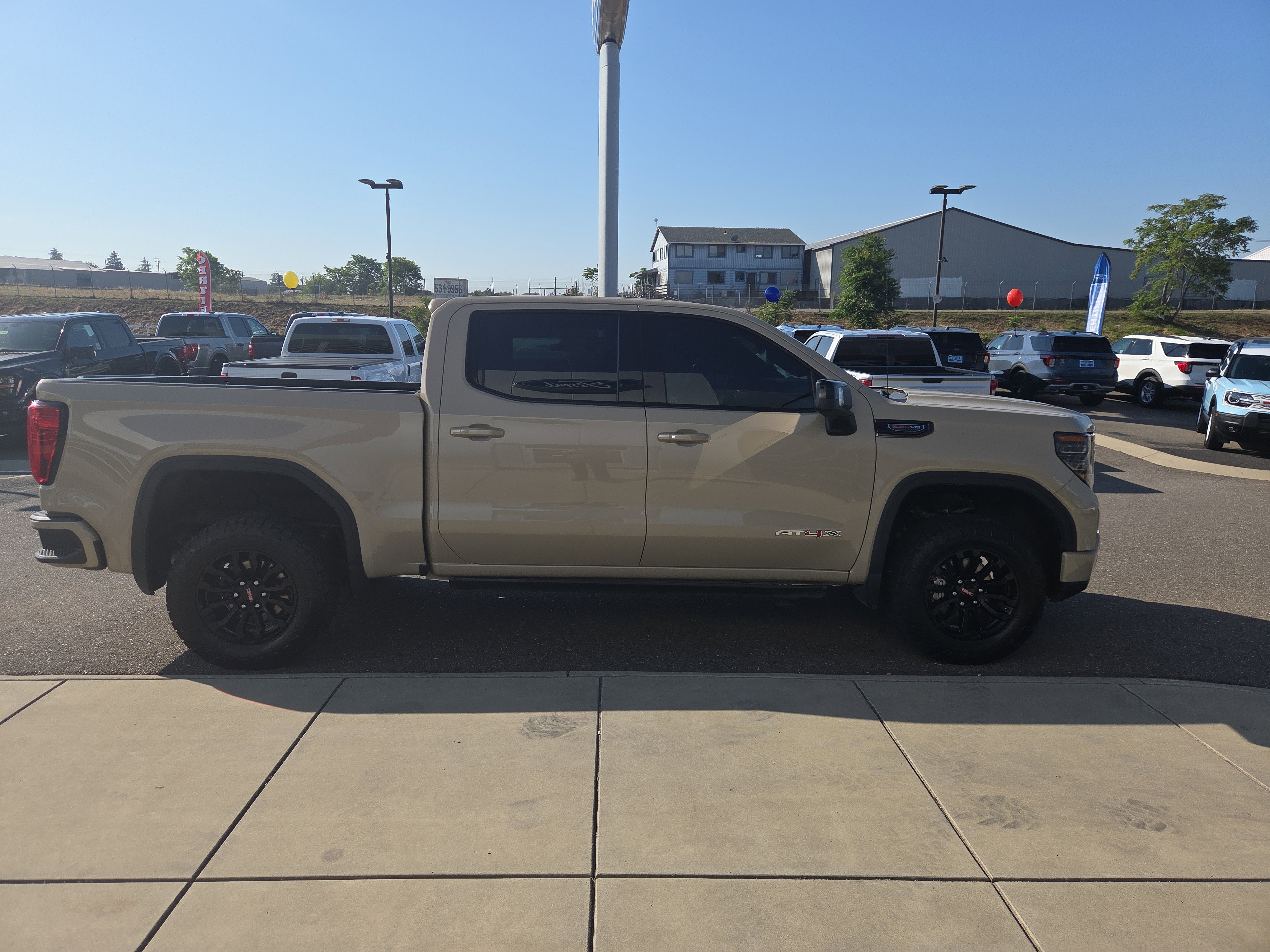 Used 2022 GMC Sierra 1500 AT4X AWD/4WD image 6