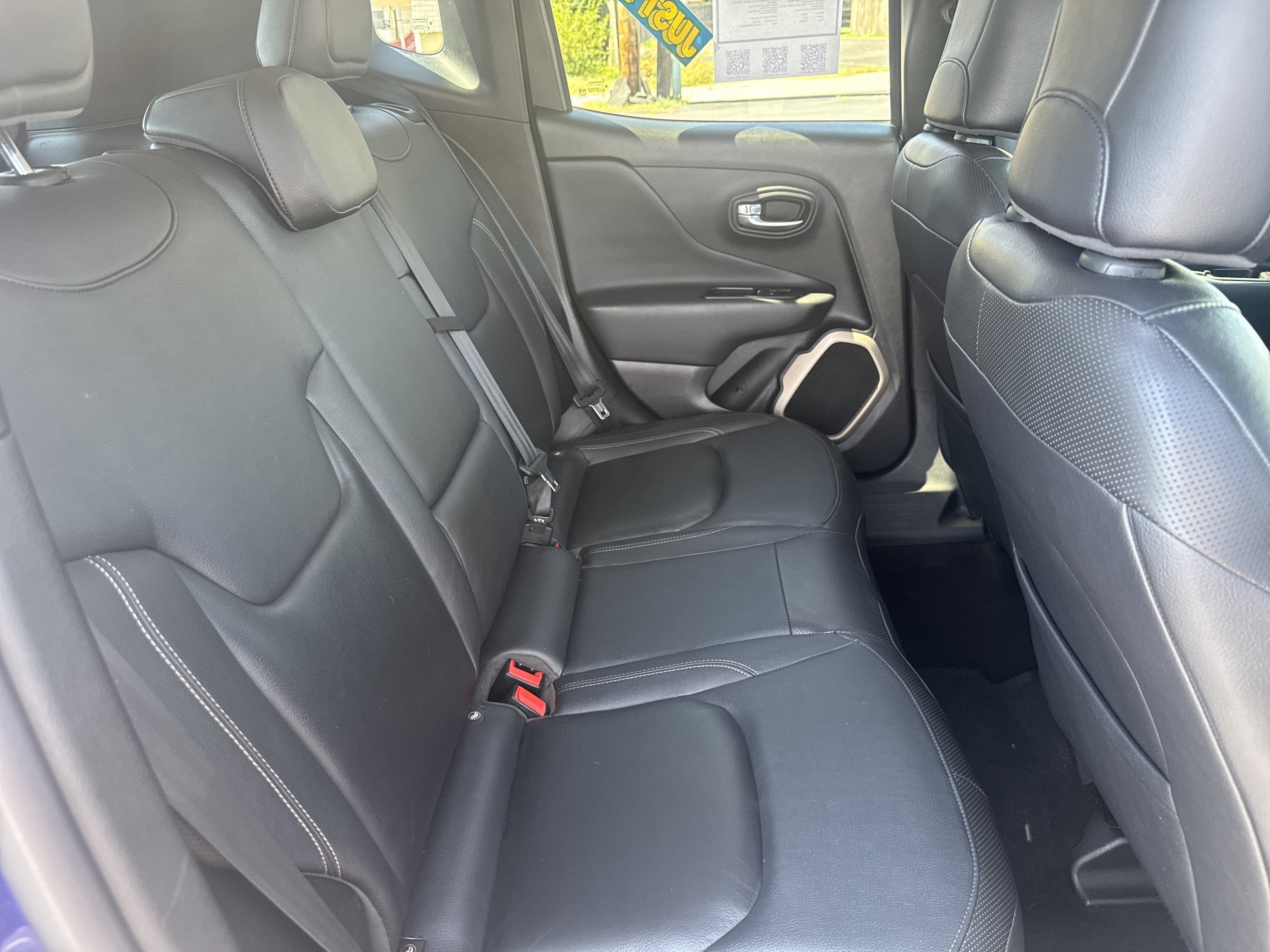 Used 2017 Jeep Renegade Limited FWD image 12