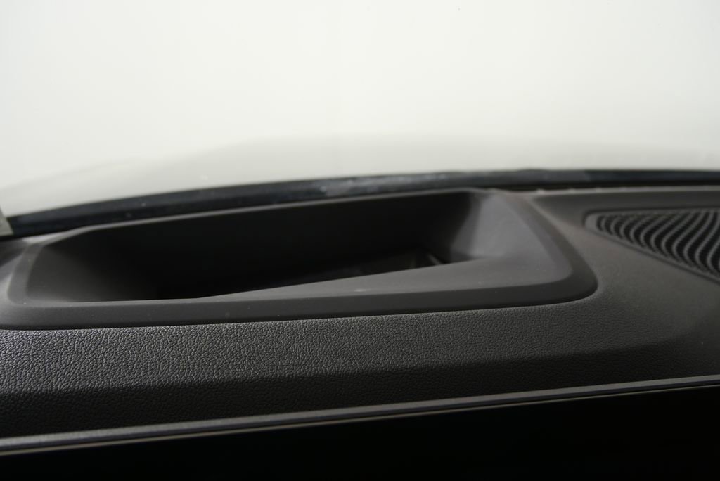 Certified 2024 BMW 230i Coupe w/ Premium Package image 17